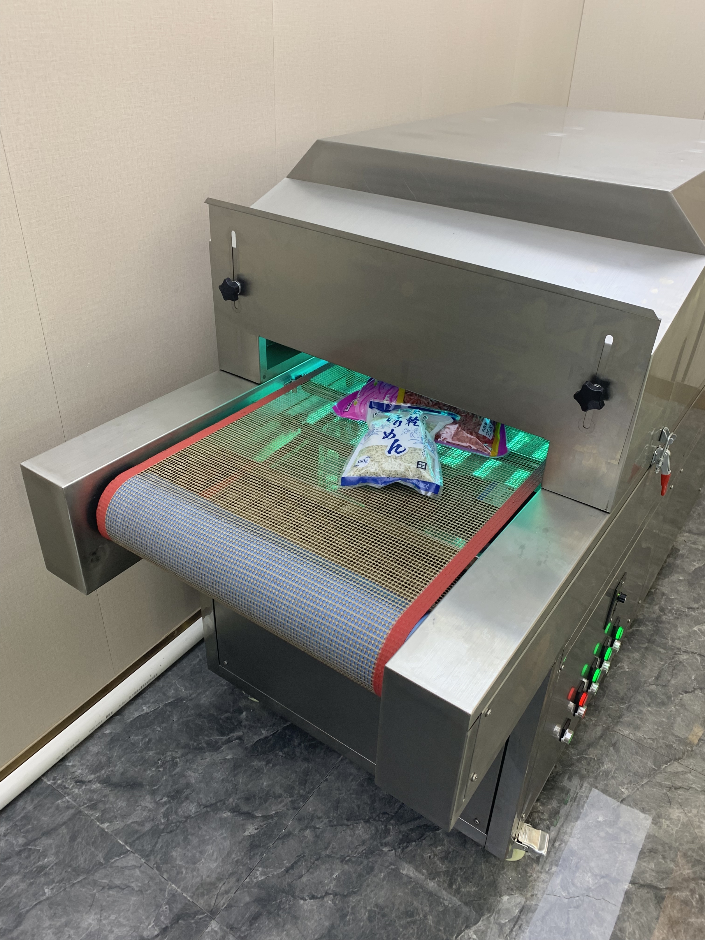 UVC Conveyor Chamber 16x20W Stainless Steel